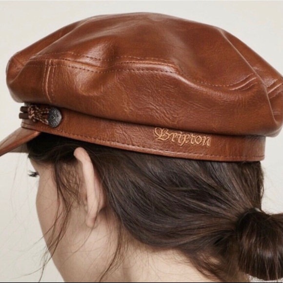 New Brixton x U.O. Fiddler Fisherman Faux Leather - Picture 2 of 8